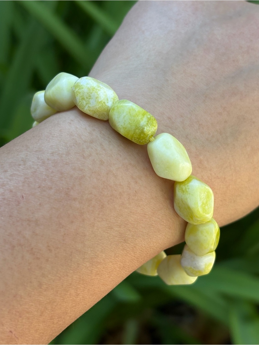 11mm Stretchable Faceted Yellow Jade Bracelet 2611 - Picture 6 of 7